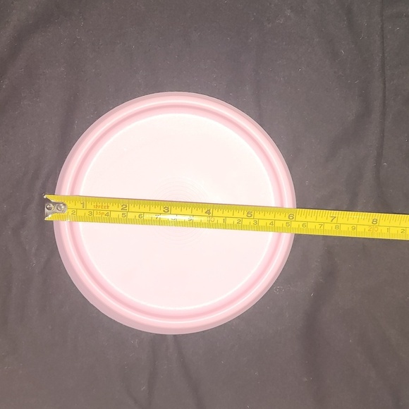 Replacement Tupperware Lid. 6 In Round - Picture 1 of 4